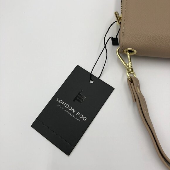 London Fog Bradford Single Zip Wallet With Front‎ Flap & Wrist Strap Latte NWT - Picture 3 of 7